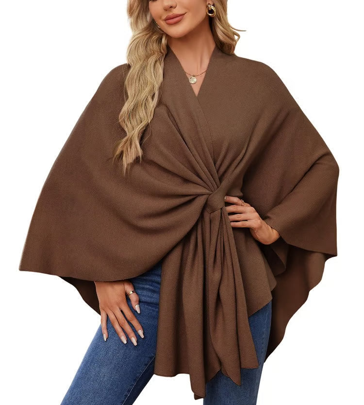 Maegan | Elegante chal tipo poncho con suave apertura frontal